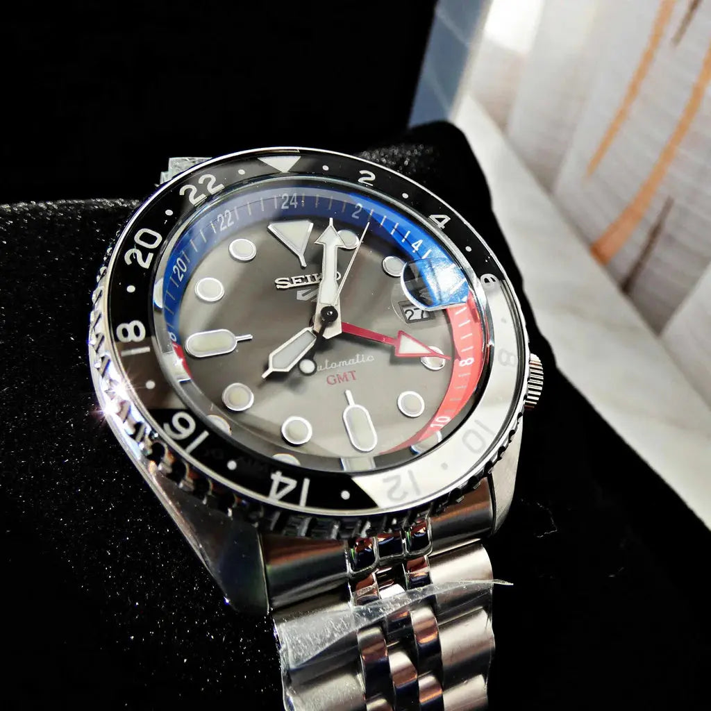 Seiko SSK019K1 5 Sports Special Edition Automatic Grey Dial Silver Steel Strap Watch For Men Seiko