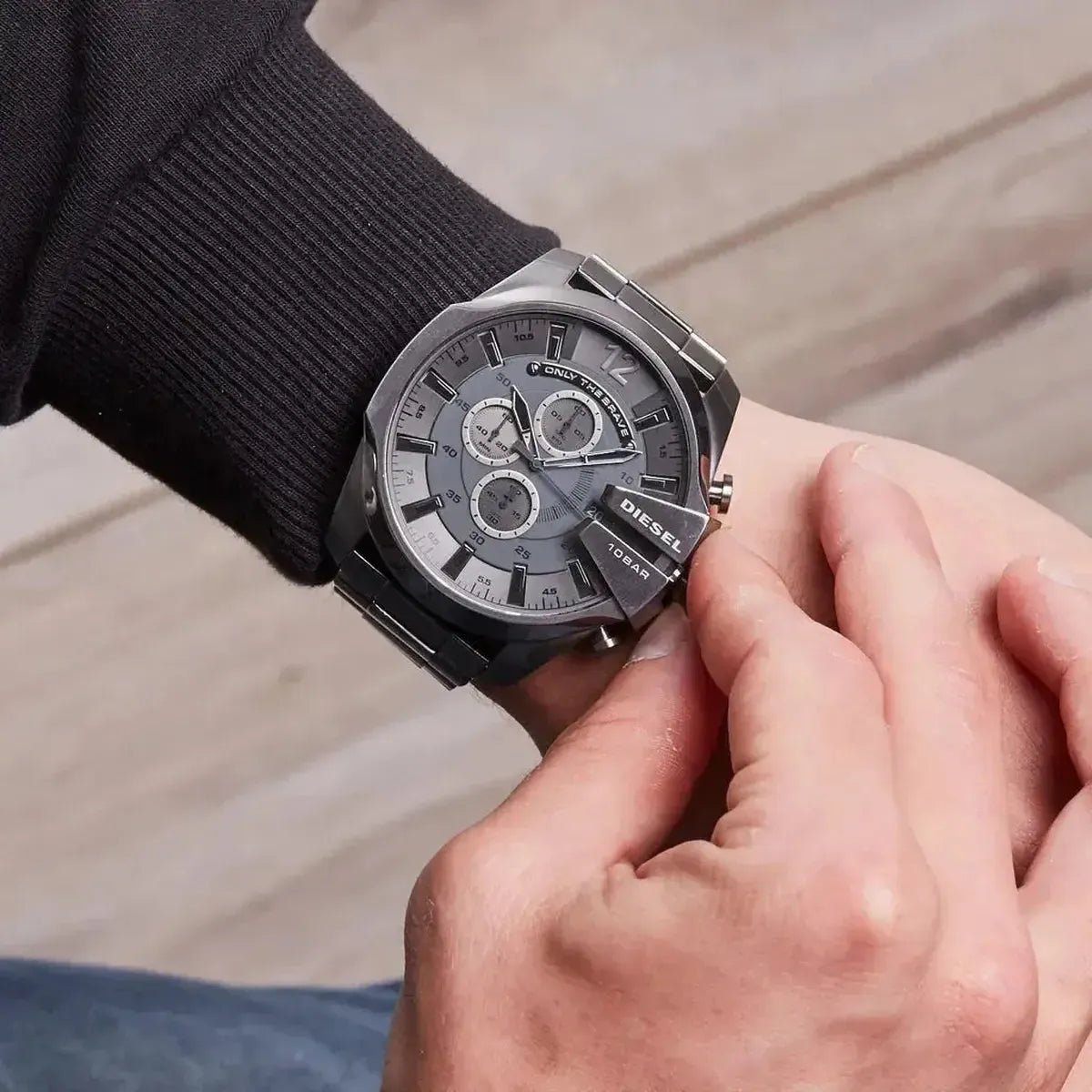 Diesel Mega Chief Quartz Men's Watch DZ4282 - Watch Enclave