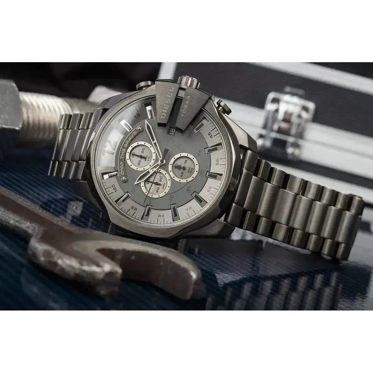 Diesel Mega Chief Quartz Men's Watch DZ4282 - Watch Enclave