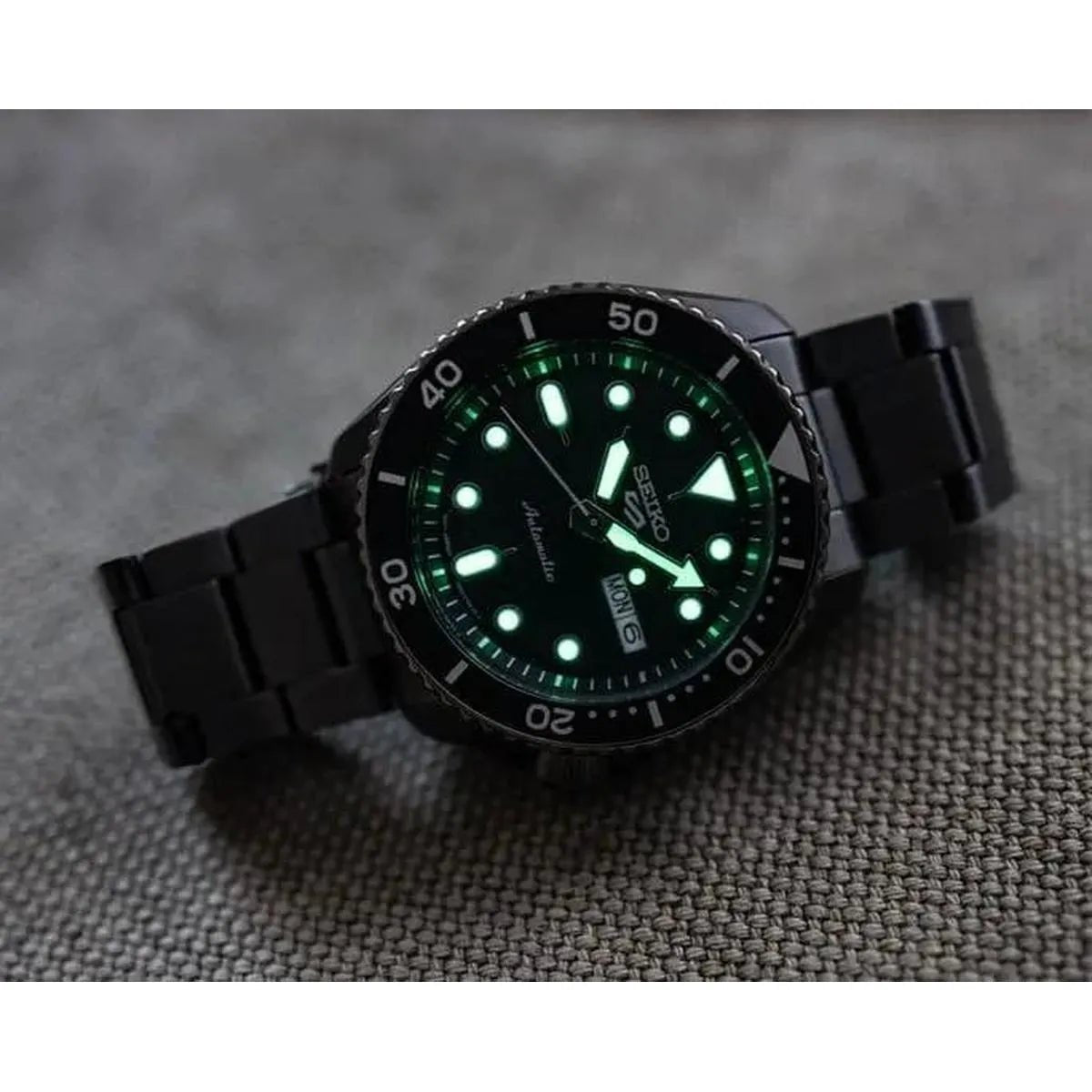 Seiko 5 Sports Automatic Men's Watch SRPD65K1 - Watch Enclave